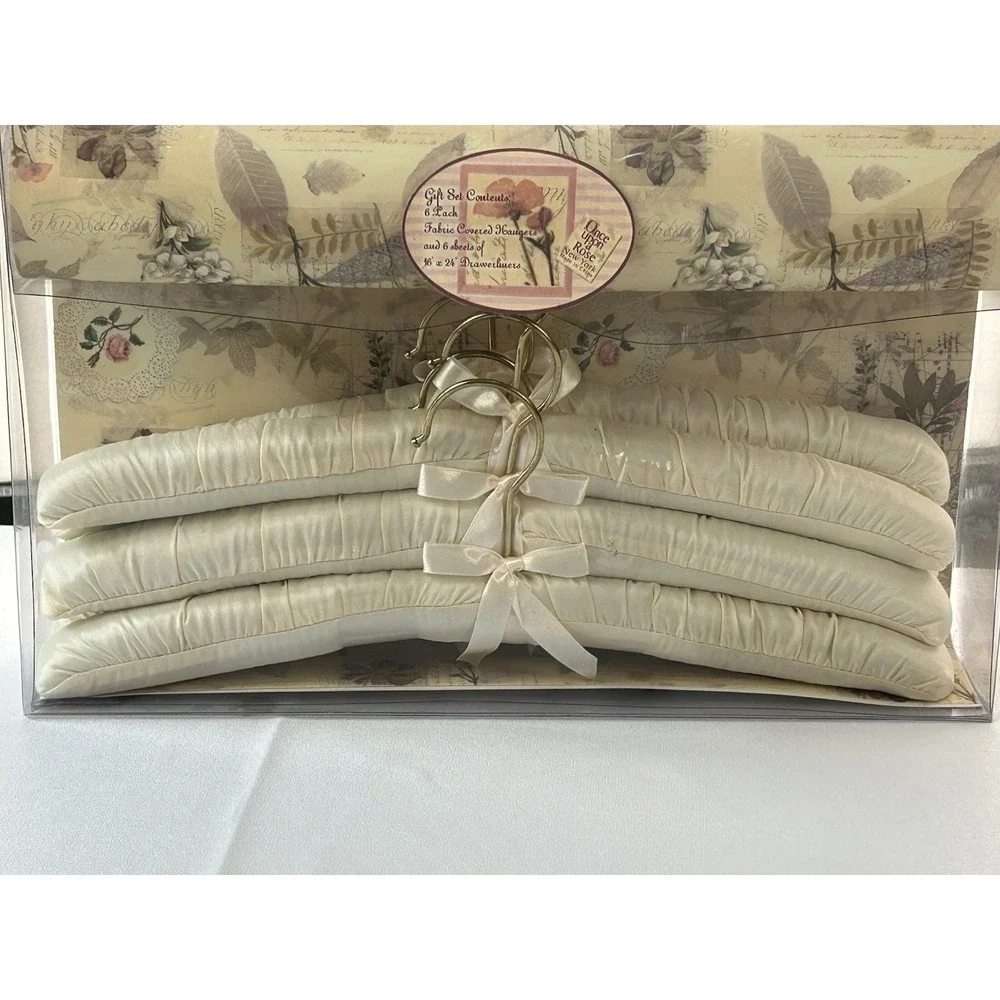 Once Upon A Rose Hanger & Drawer Liner Gift Set 6 Satin Hangers Floral